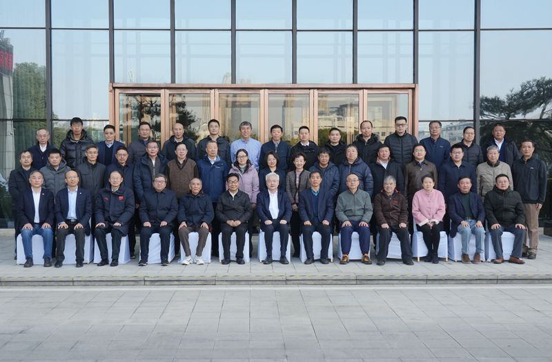 合影_800.jpg 强壮的公次次弄得我高潮A片日本